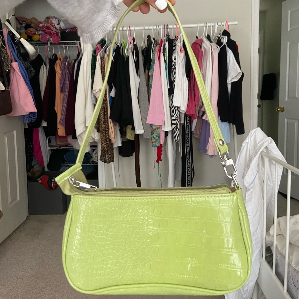 green shoulder purse